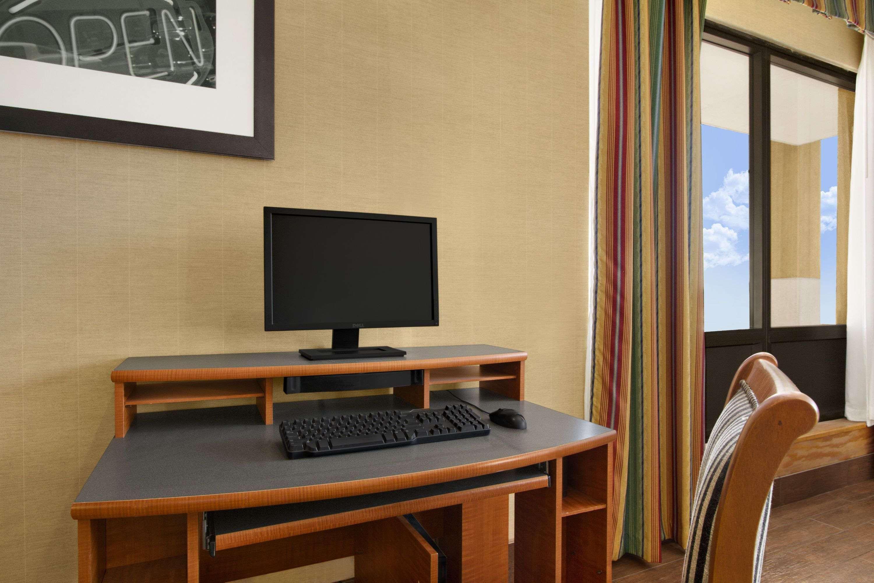 ซูเปอร์ 8 บาย วินด์แฮม อ็อกซ์ฟอร์ด Motel ภายนอก รูปภาพ